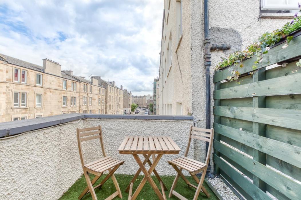 Central Bright 3 Bed Flat With Pool & Parking Edinburgh Bagian luar foto