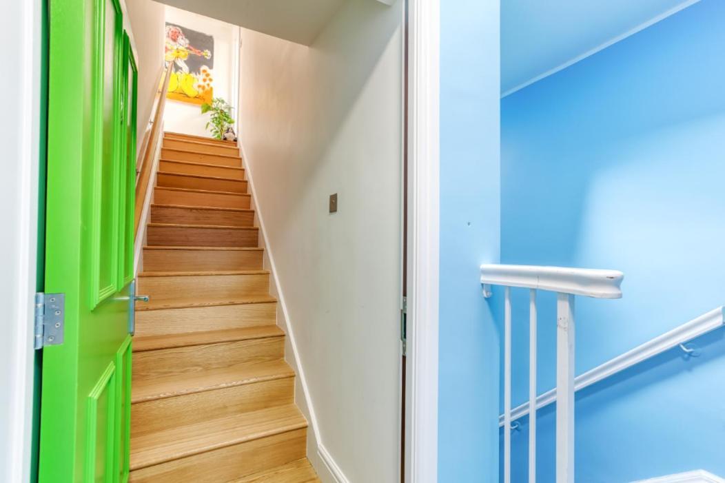 Central Bright 3 Bed Flat With Pool & Parking Edinburgh Bagian luar foto