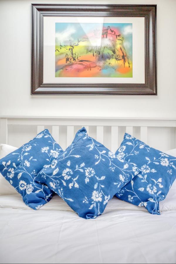 Central Bright 3 Bed Flat With Pool & Parking Edinburgh Bagian luar foto